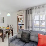 Apartamento #075 1br Solar Bright & Cozy