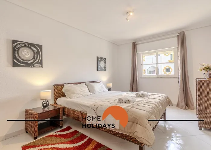 #075 T1 Solar By Holidays